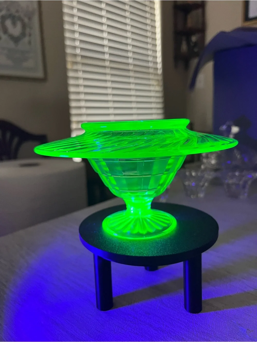 Vintage Green UV Reactive Glass Sherbet Cup & Plate Fairy Lamp